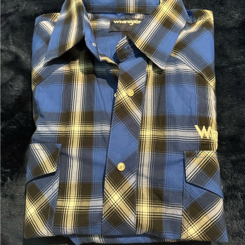 Wrangler Blue and Yellow Plaid Casual Shirt